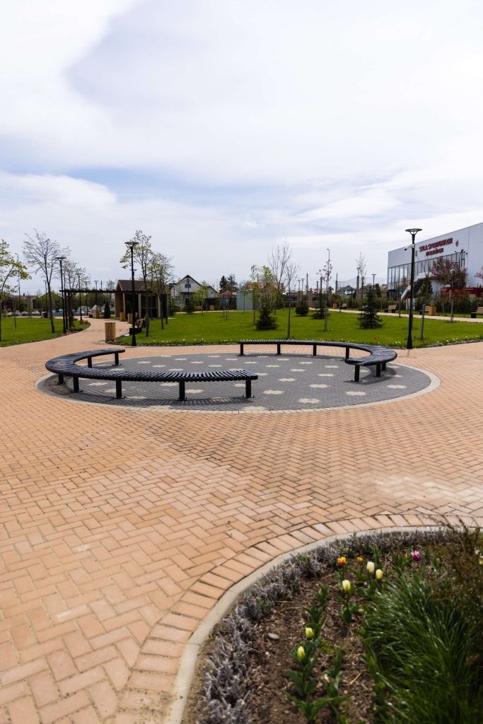 Parc Dumbrăveni — fotografie 2